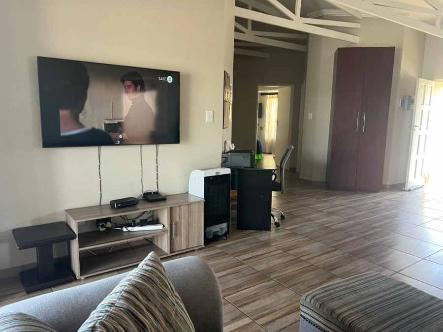 3 Bedroom Property for Sale in Waterval East North West